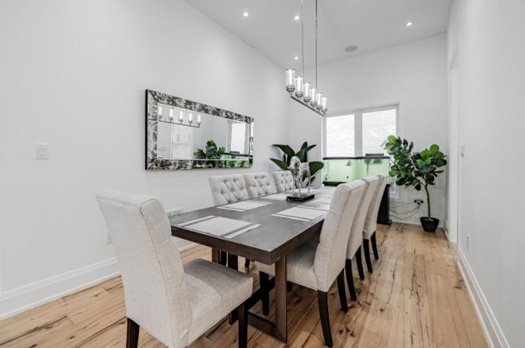 Executive Room In Toronto Next To Yorkdale Shopping Centre Экстерьер фото